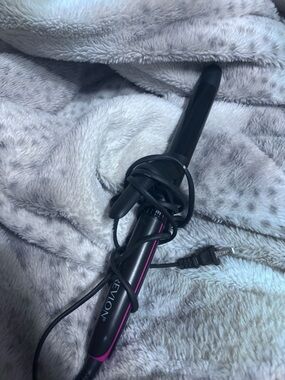 Revlon Black and Pink Curling Wand